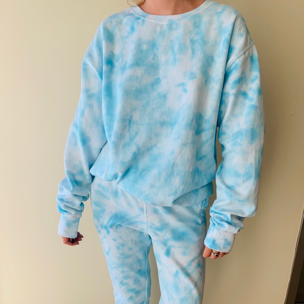 🧞‍♂️BLUE/AQUAMARINE TYE DYE SWEATSET